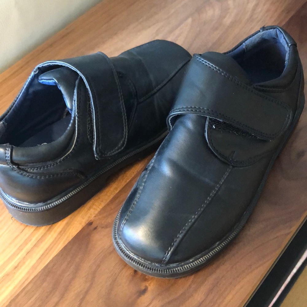 Black dress shoes (boys) by Joseph Allen